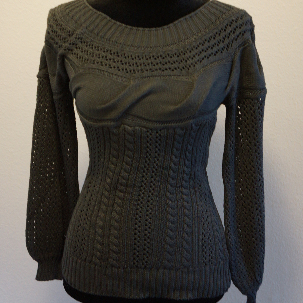 Beautiful knitted grey sweater S